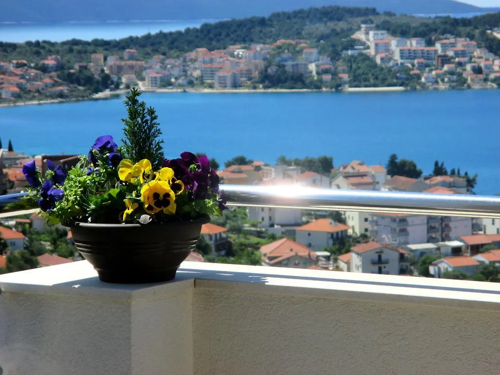 Apartment Zunabovic Trogir 0*,  Kroatien